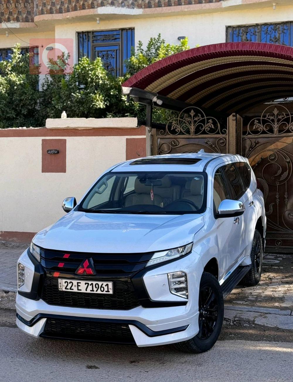 میتسوبیشی پاجیرۆ سپۆرت
